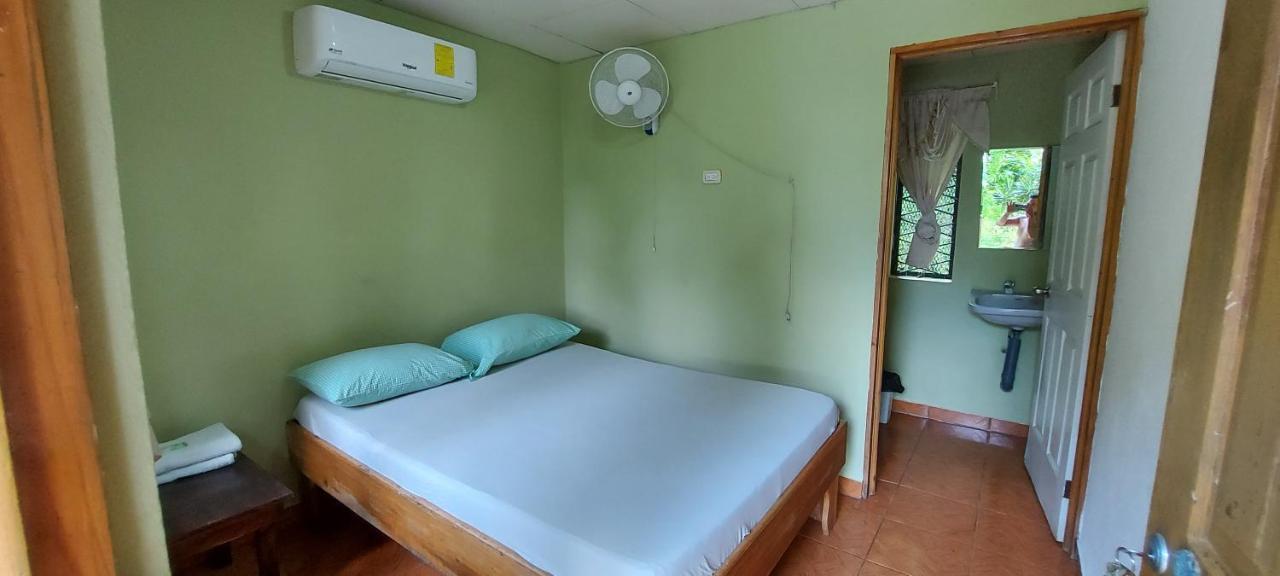 Hostal Y Cabinas Anita-And Rafting Tour! Siqurres Da Alegria Exteriör bild